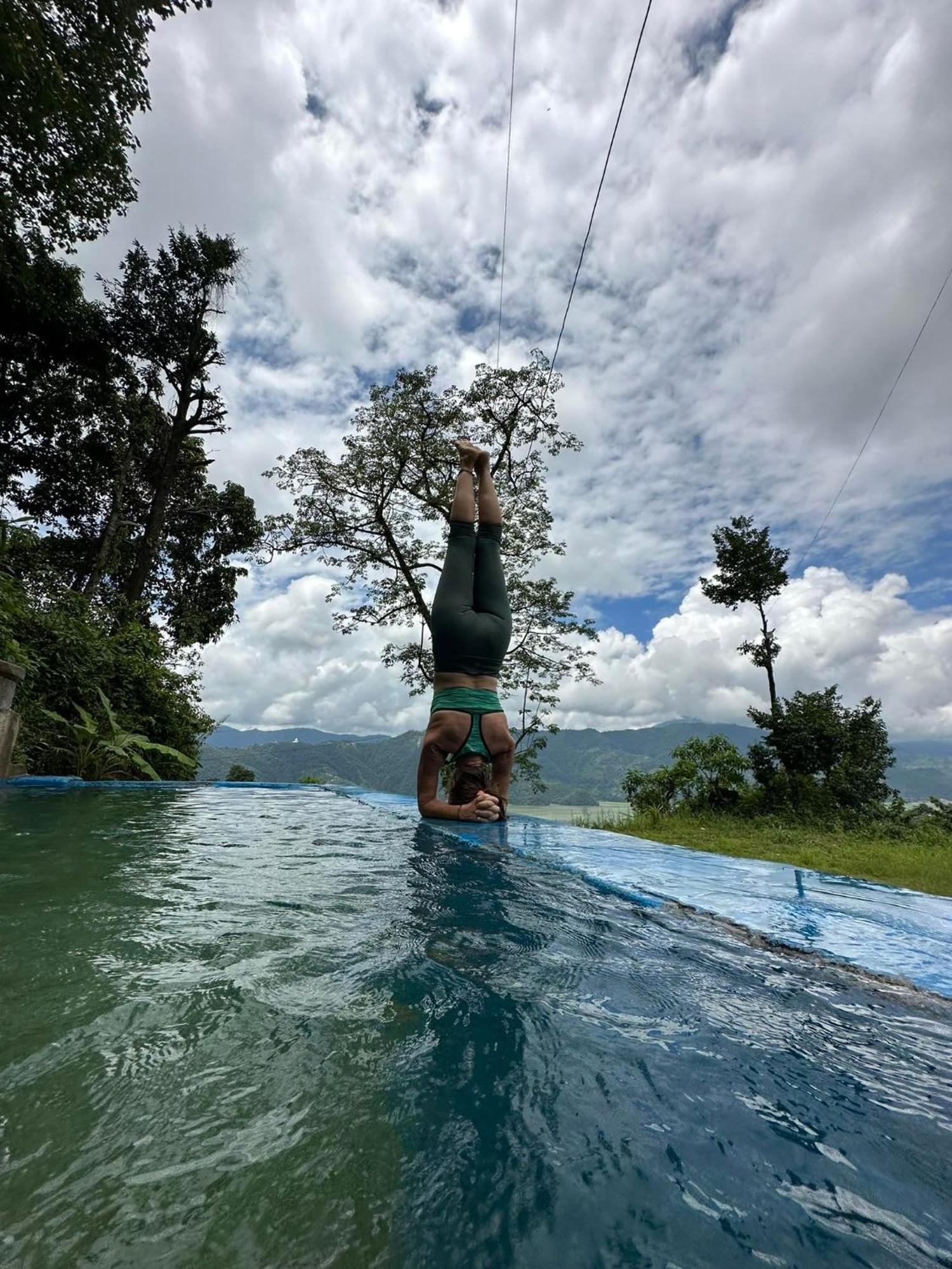 Into The Wild Pokhara Villa Kāskī Exteriör bild