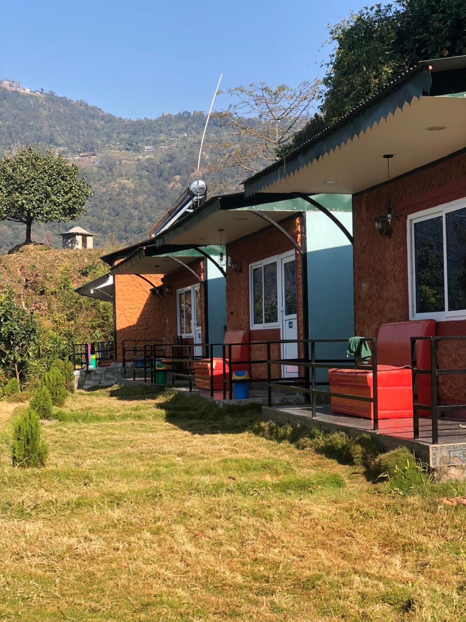 Into The Wild Pokhara Villa Kāskī Exteriör bild